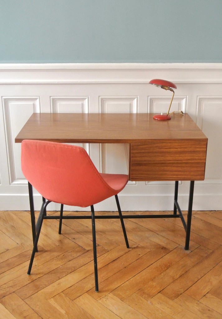 Bureau moderniste dans le goût de Pierre Paulin années 60